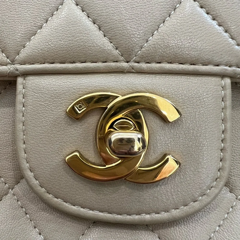 Vintage 24k gold & beige Chanel top handle crossbody - Picture 14 of 15